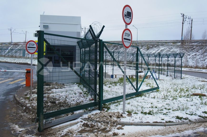 Монтаж входных групп и шлагбаумов для ООО «Проект-девелопмент»
