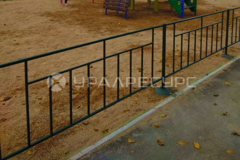 Газонное ограждение для детской площадки в г. Асбест