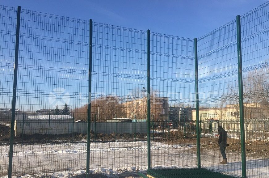 Ограждение стадиона и спортивных площадок 3D ограждением