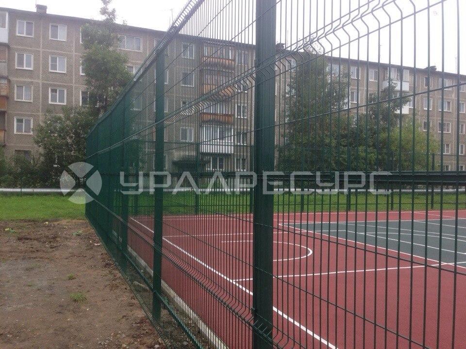 Ограждение спортплощадки - пос. Рефтинский